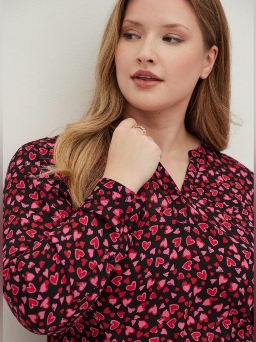 🩷 Torrid Red, Pink and Black Heart Top